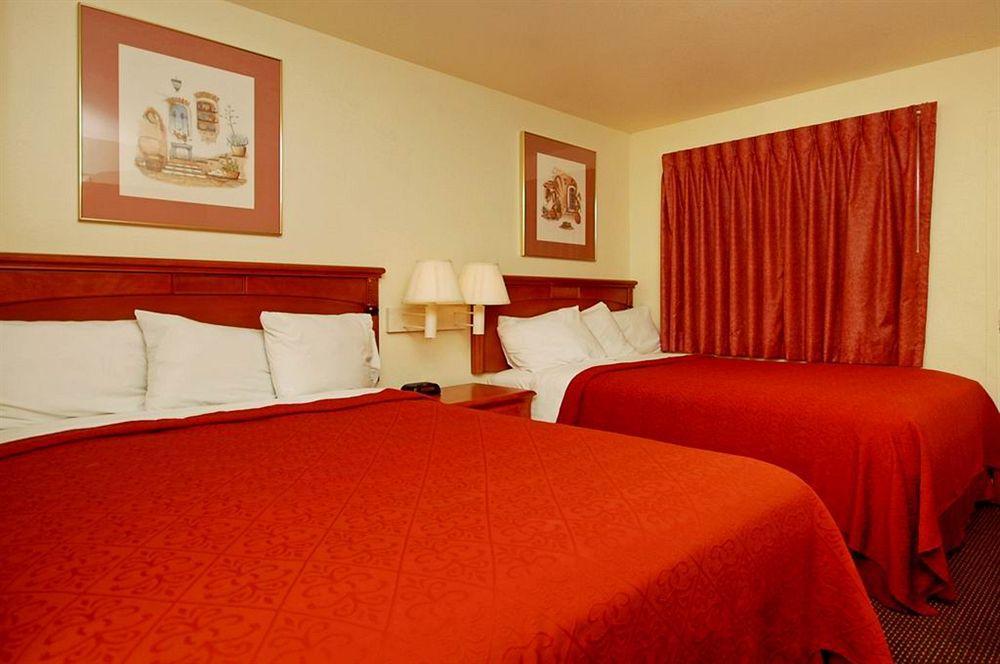 Quality Inn And Suites Mesa Exteriér fotografie