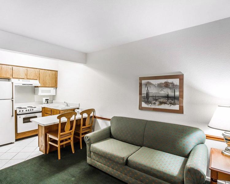 Quality Inn And Suites Mesa Pokoj fotografie